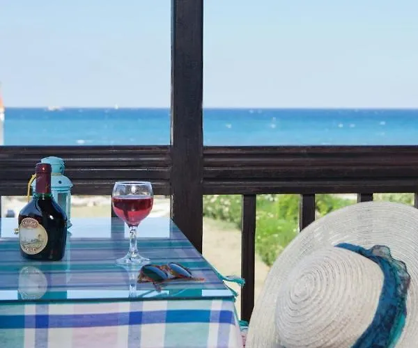 Eleni Del Sol Apartment