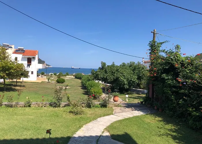 Eleni Del Sol Apartment *